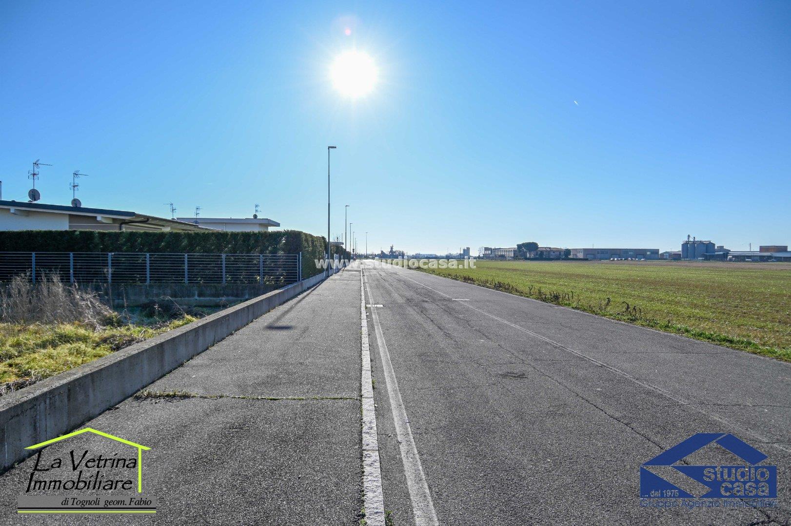 Terreno Residenziale in vendita a Calcinate