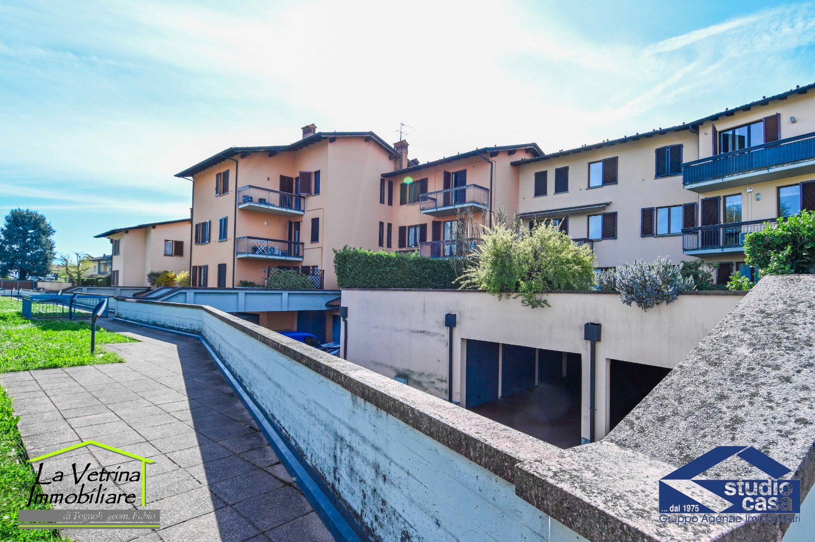 Box / Autorimessa in vendita a Scanzorosciate