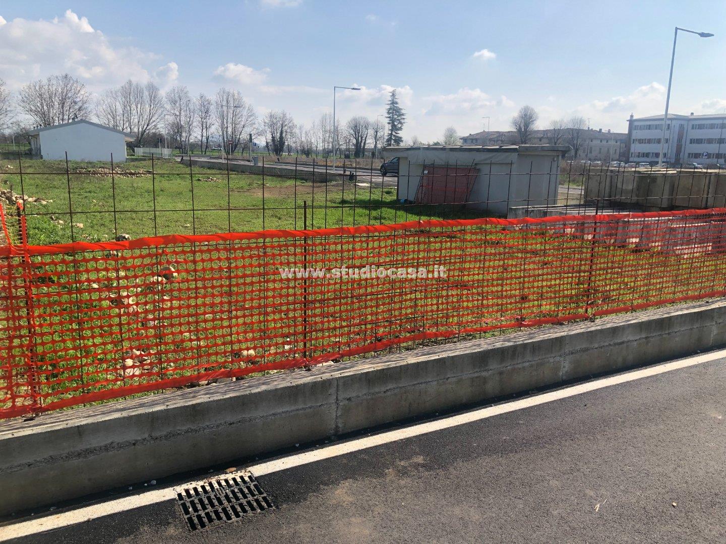 Terreno Residenziale in vendita a Calcinate