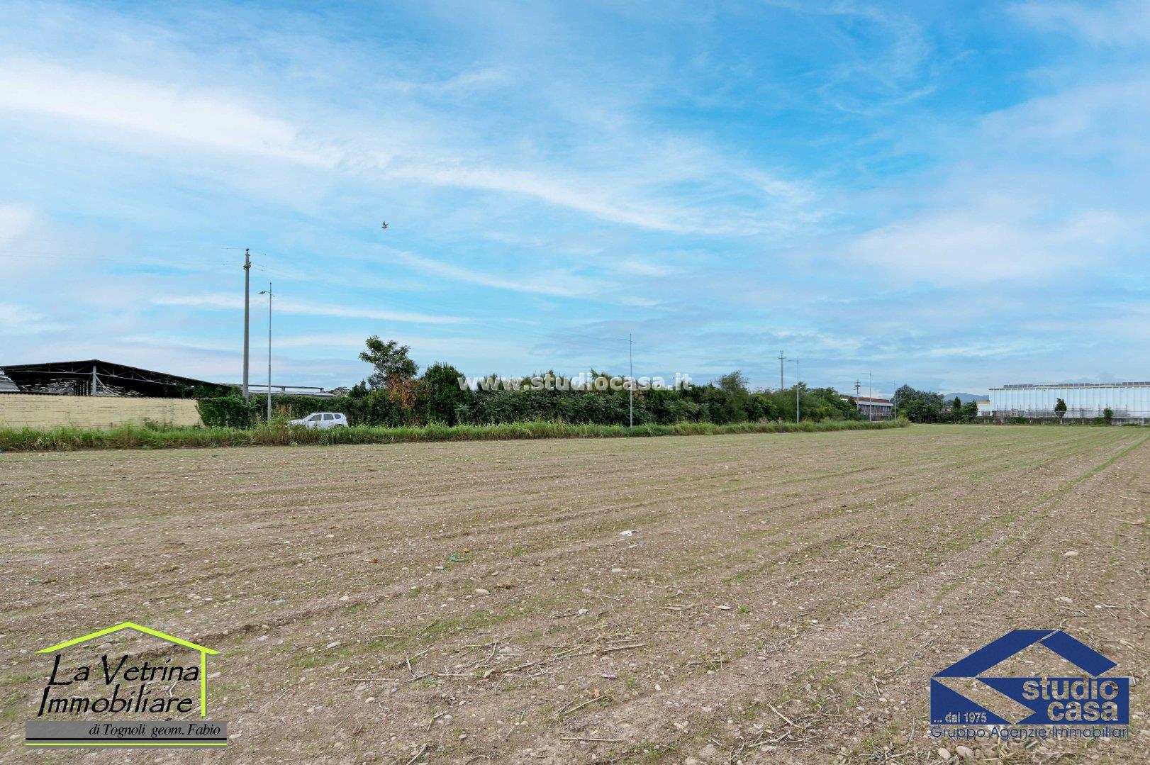 Terreno Artigianale in vendita a Urgnano