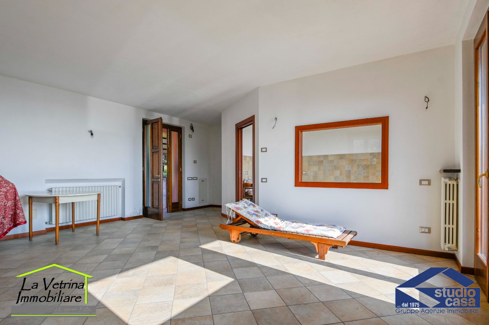 Villa Plurifamiliare in vendita a Carobbio degli Angeli