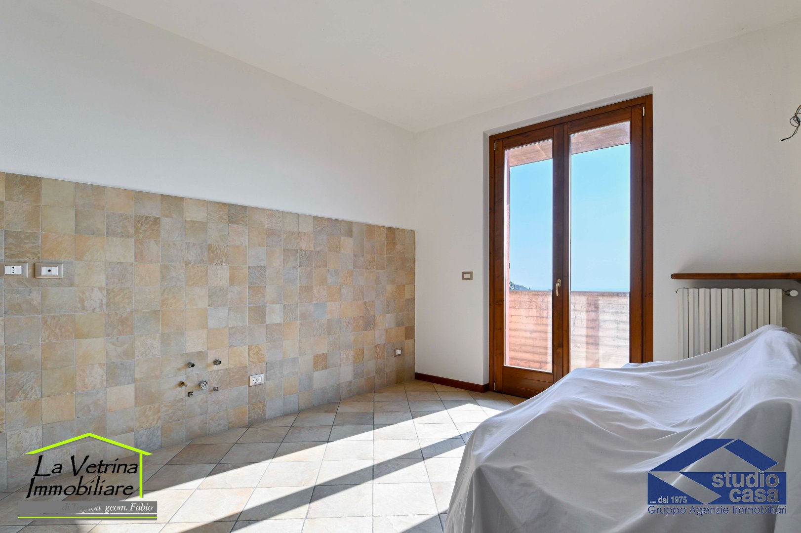 Villa Plurifamiliare in vendita a Carobbio degli Angeli