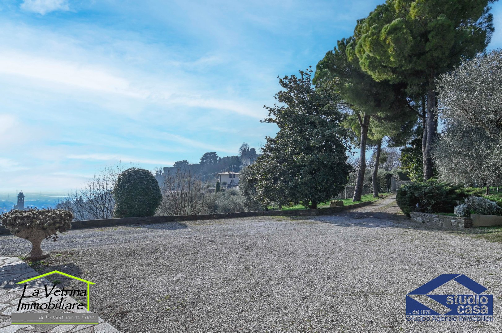 Villa Plurifamiliare in vendita a Carobbio degli Angeli