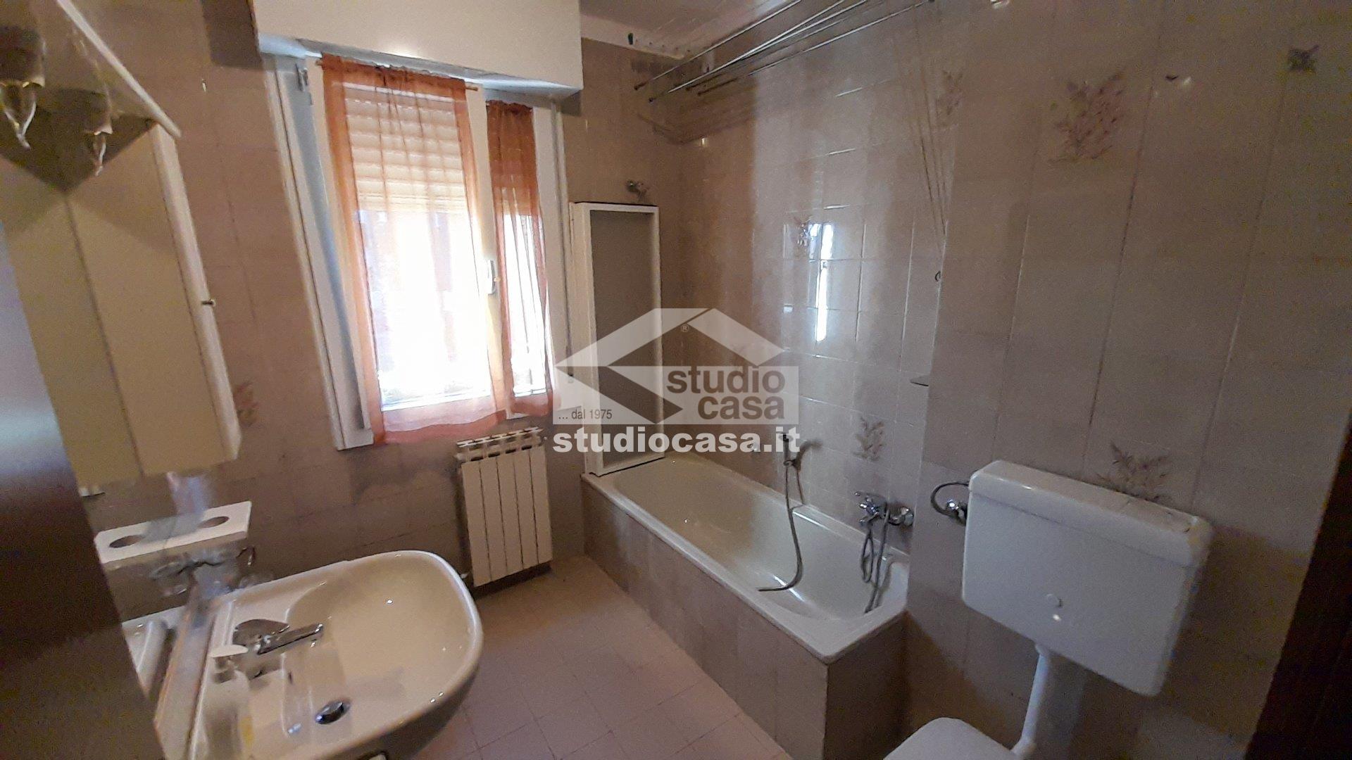 Appartamento in vendita a Rho