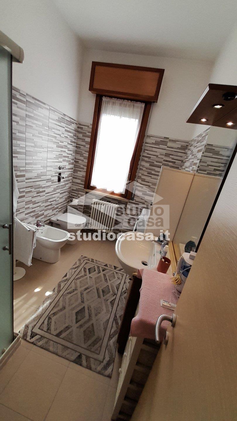 Appartamento in vendita a Rho