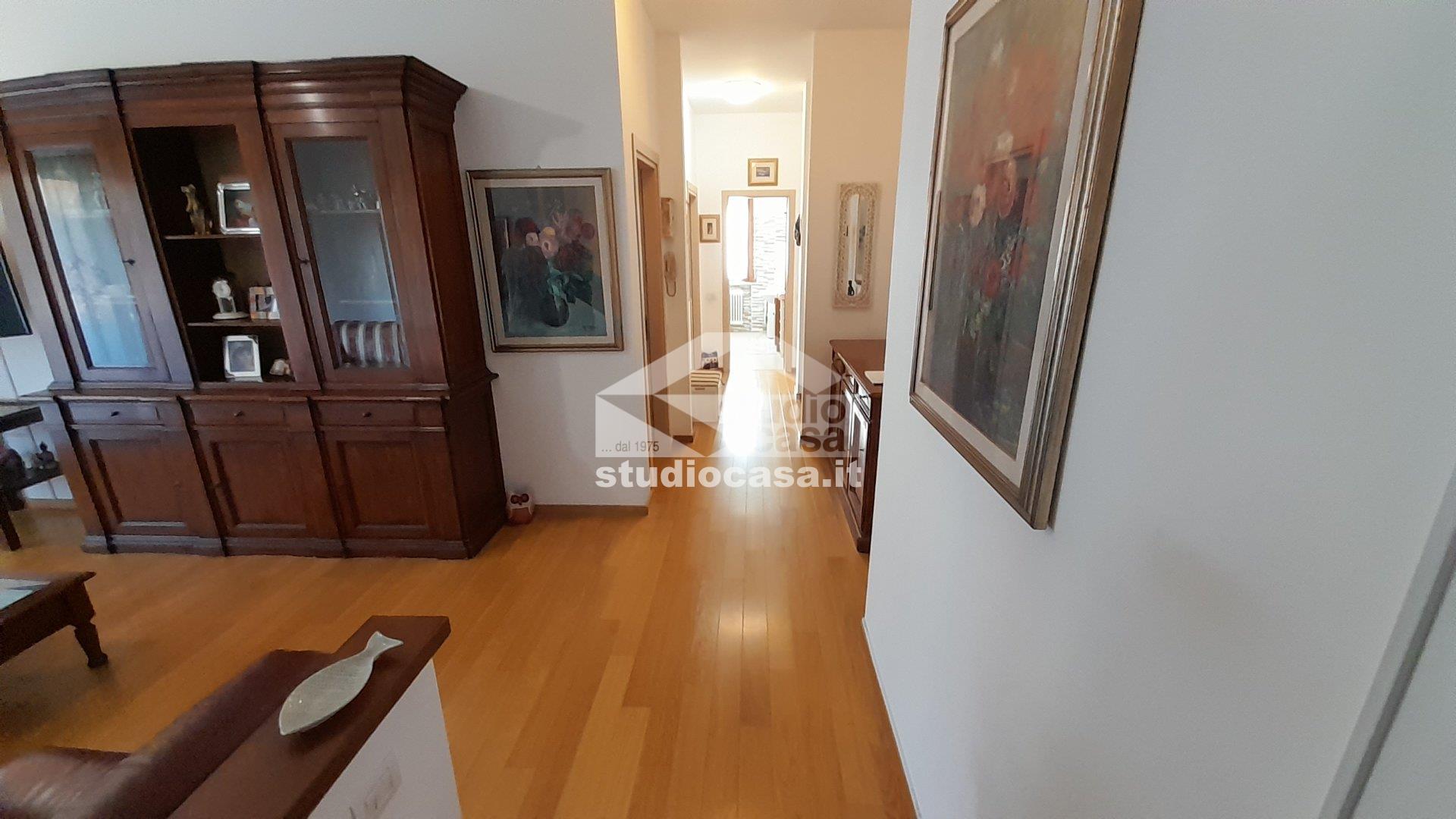 Appartamento in vendita a Rho