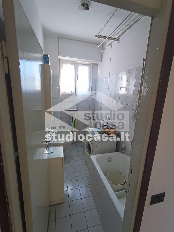 Appartamento in vendita a Rho