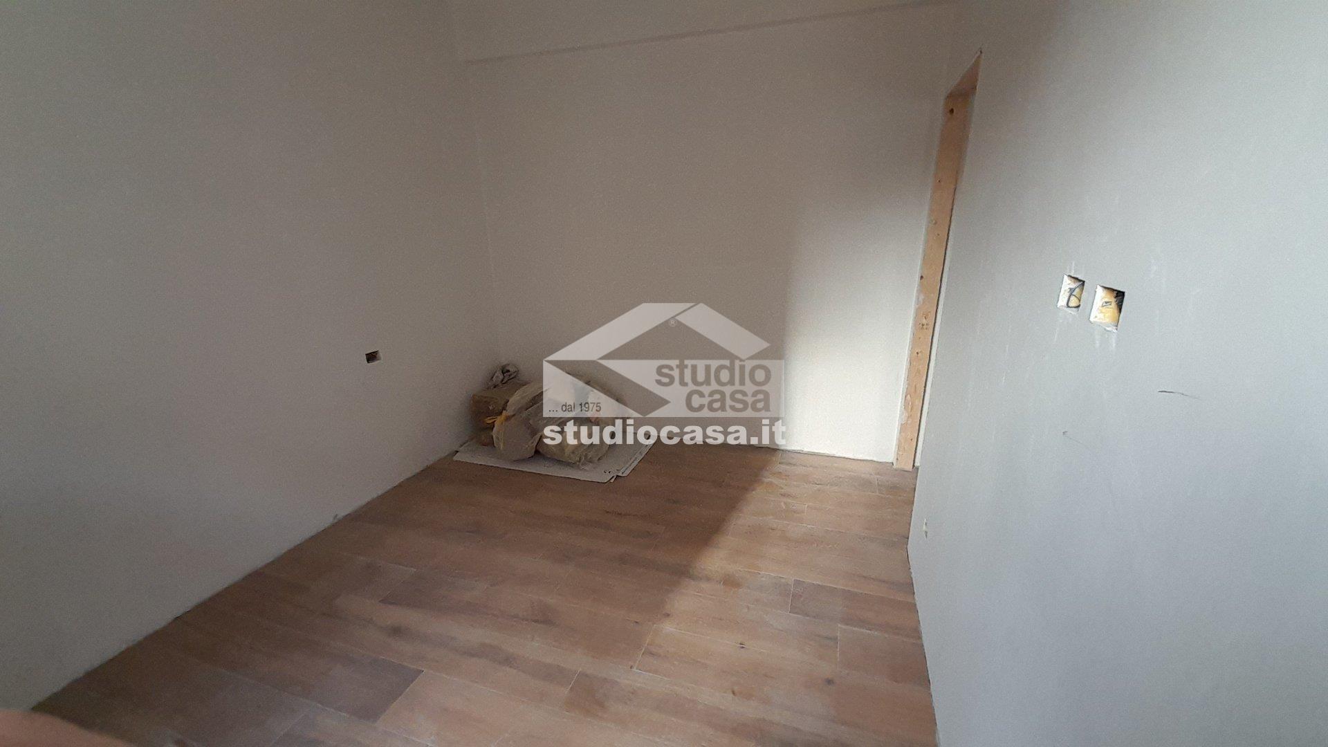 Appartamento in vendita a Rho