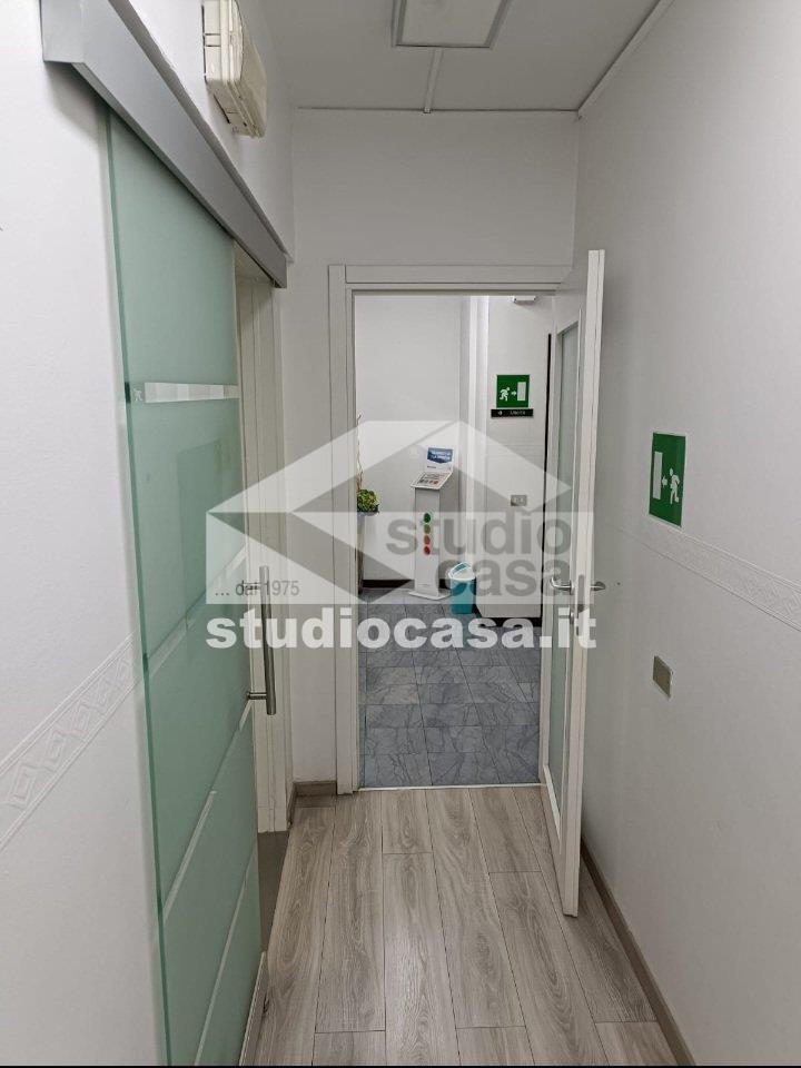 Studio in vendita a Rho