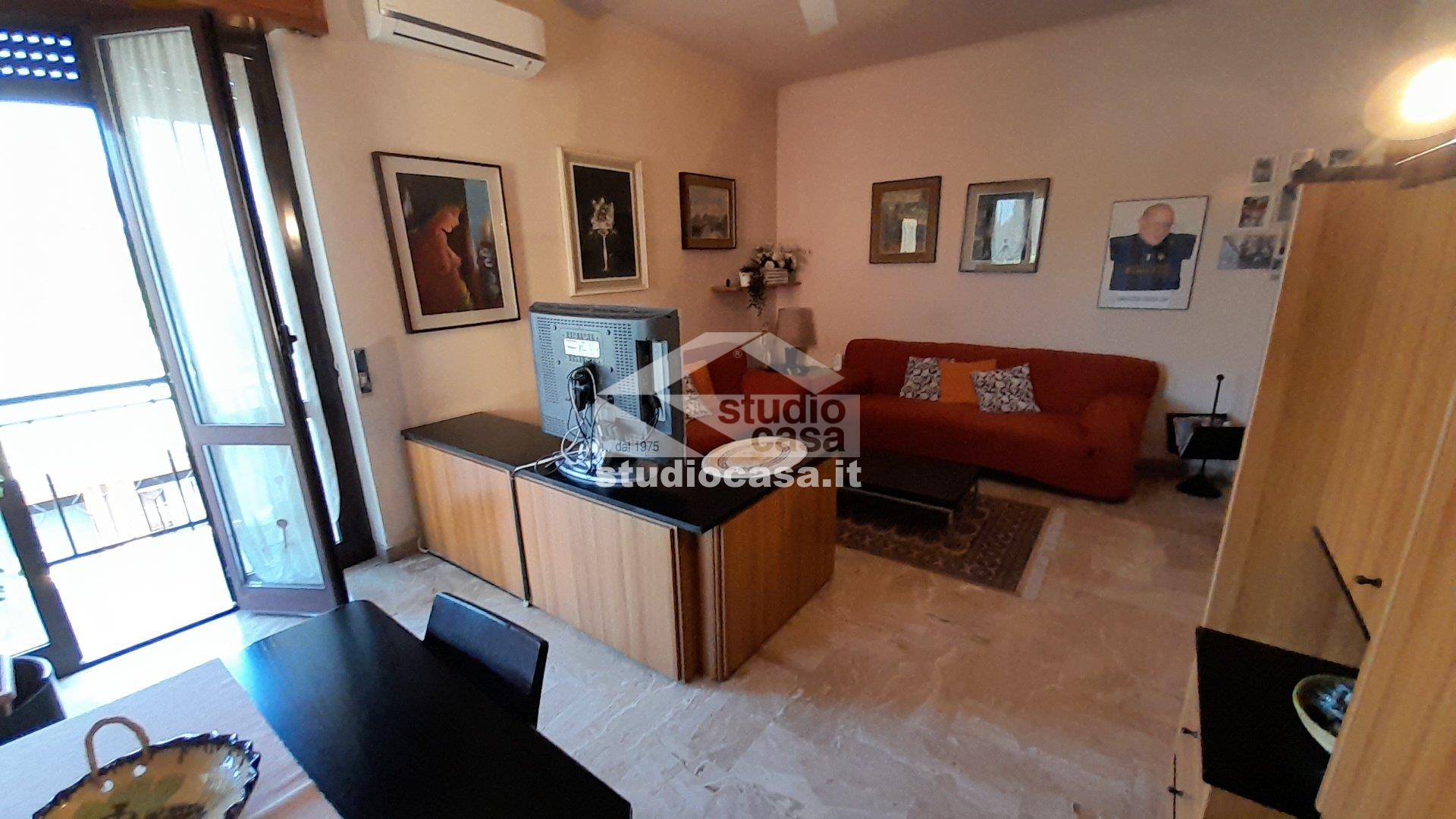 Appartamento in vendita a Rho