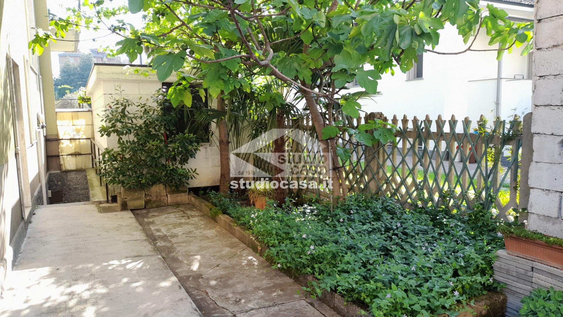 Appartamento in vendita a Rho