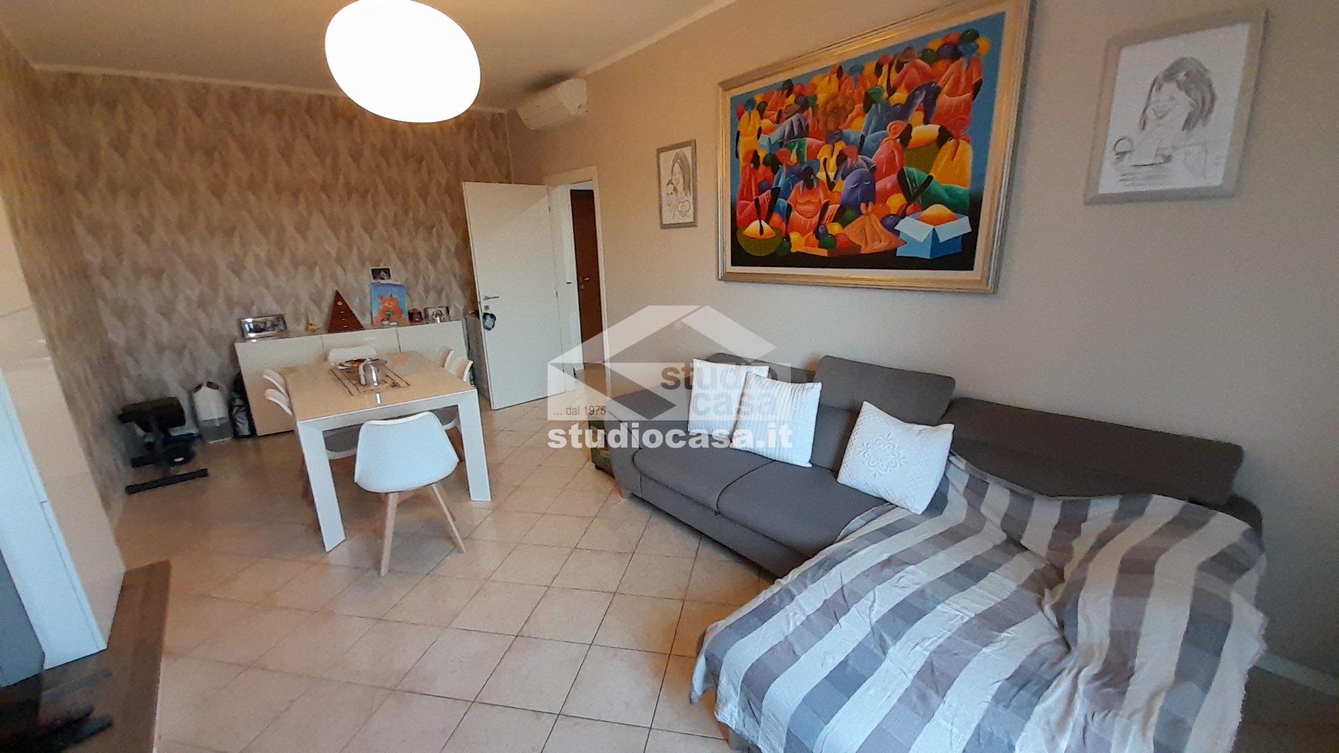 Appartamento in vendita a Rho