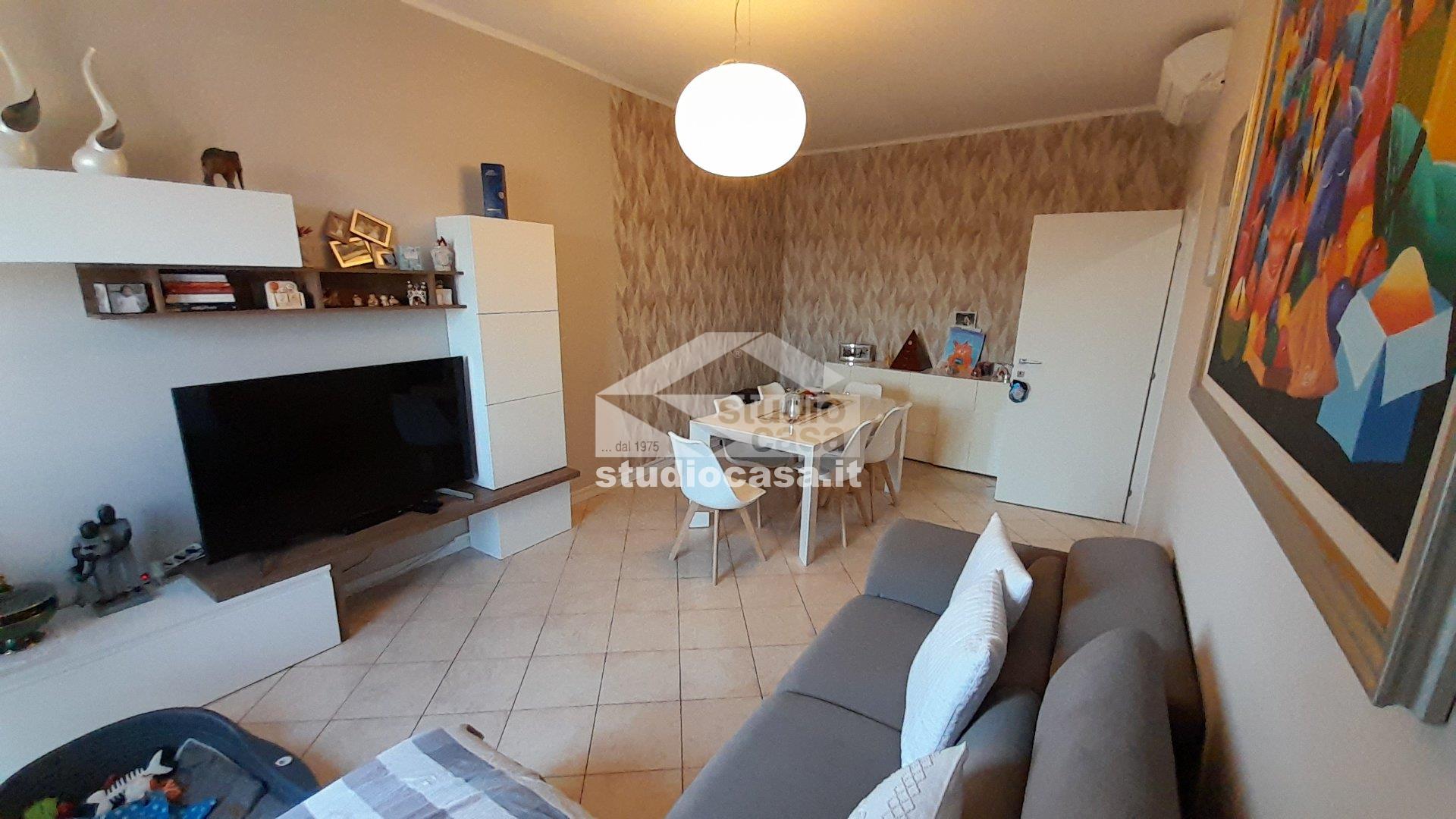 Appartamento in vendita a Rho