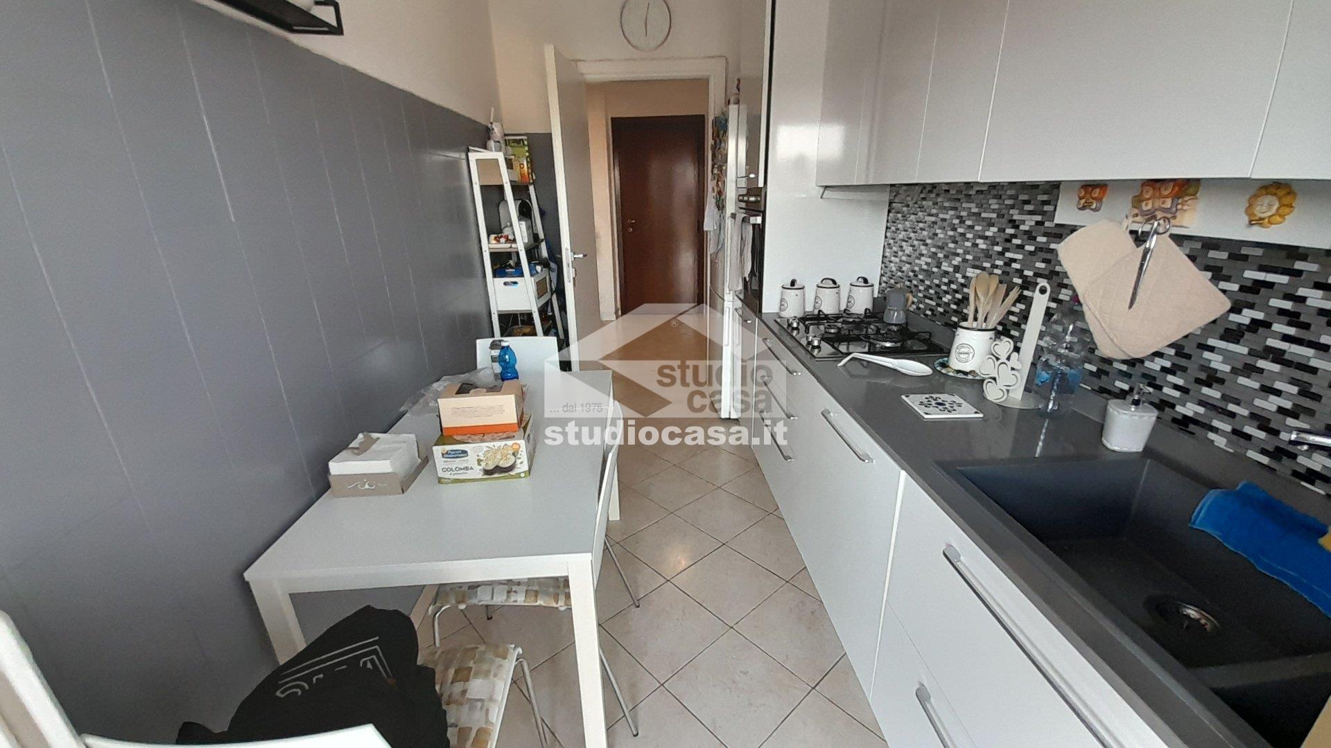 Appartamento in vendita a Rho