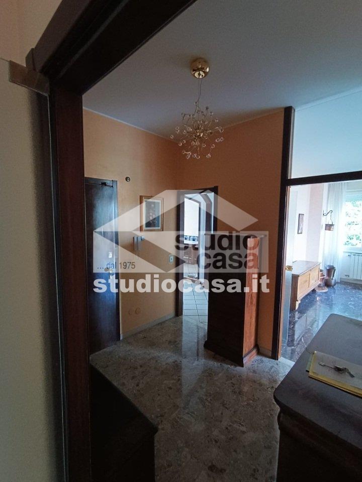 Appartamento in vendita a Rho