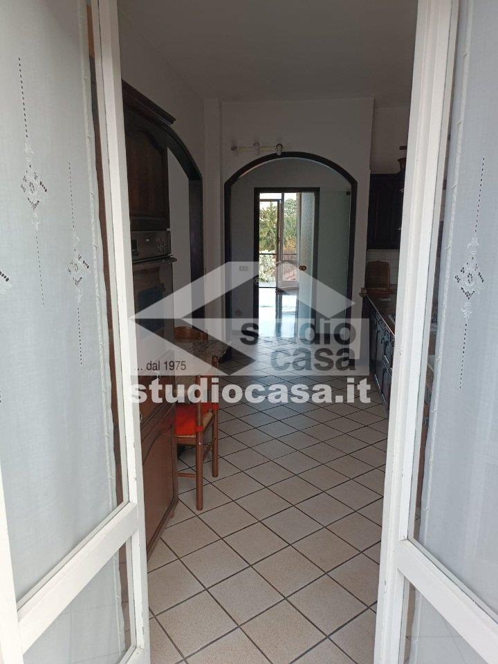 Appartamento in vendita a Rho