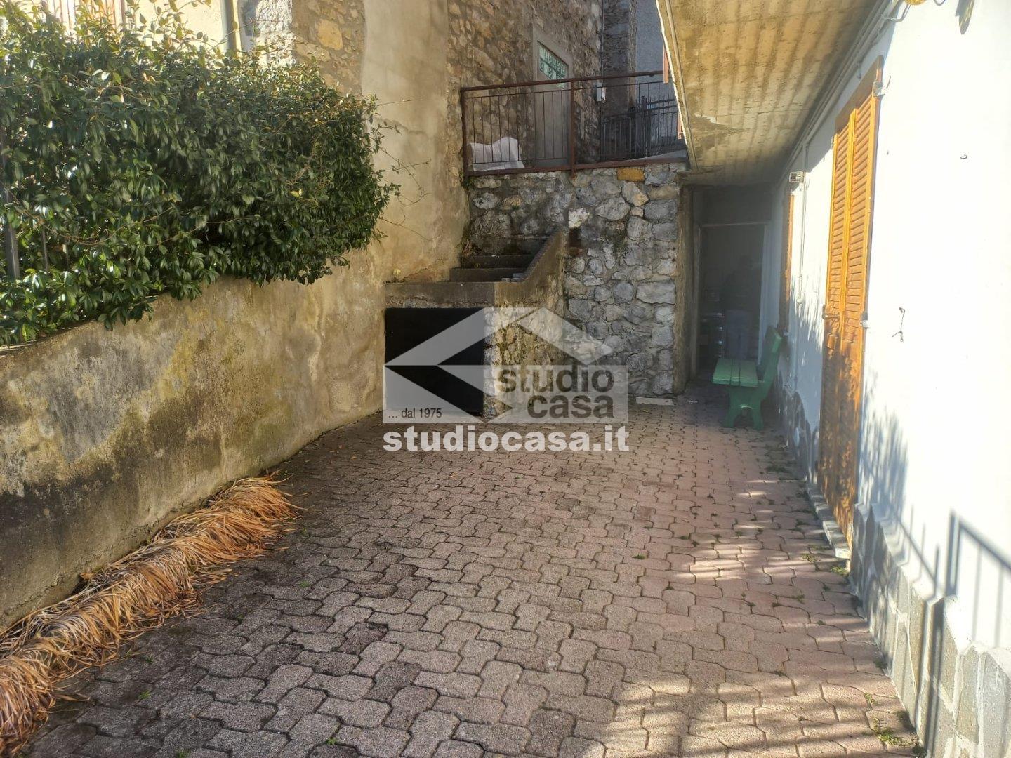 Appartamento in vendita a Algua