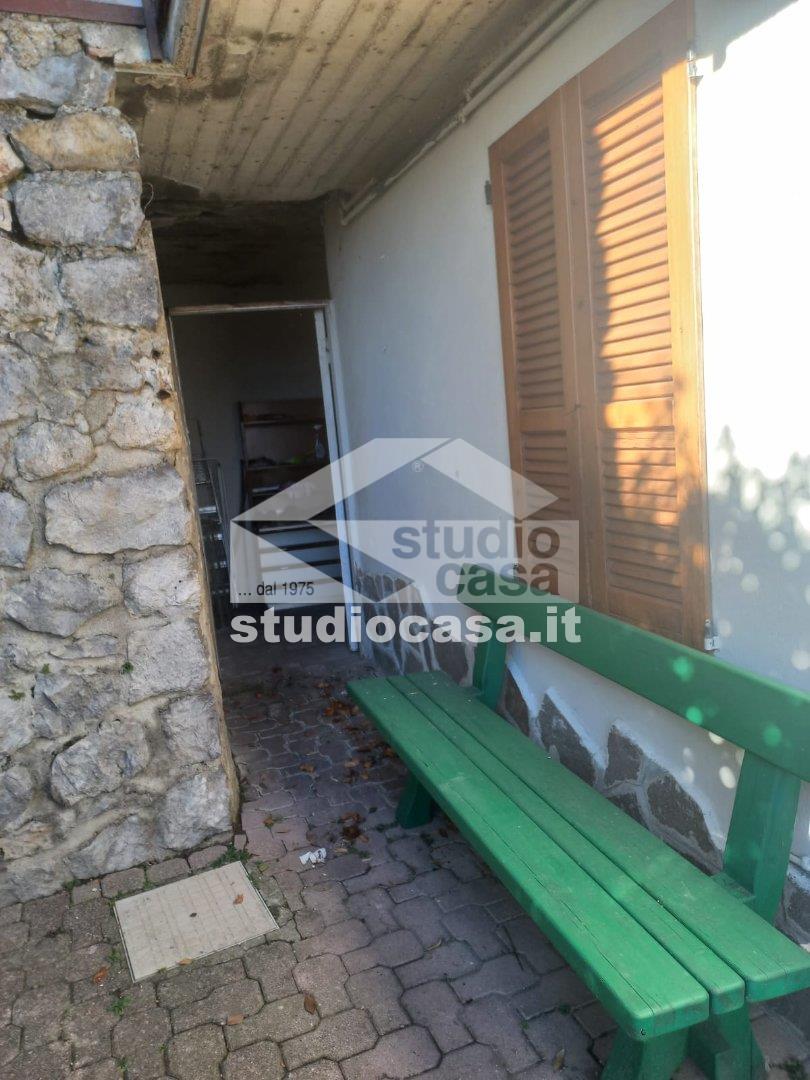 Appartamento in vendita a Algua