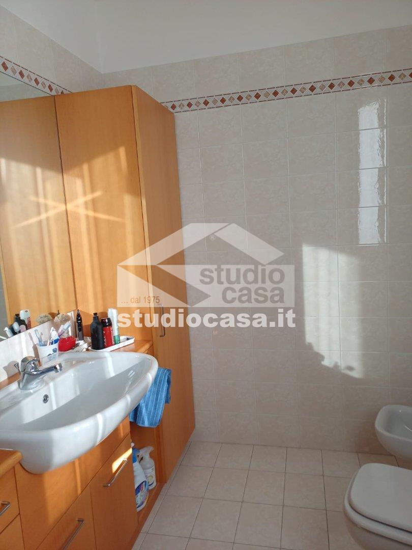 Villa a schiera di testa in vendita a Zogno