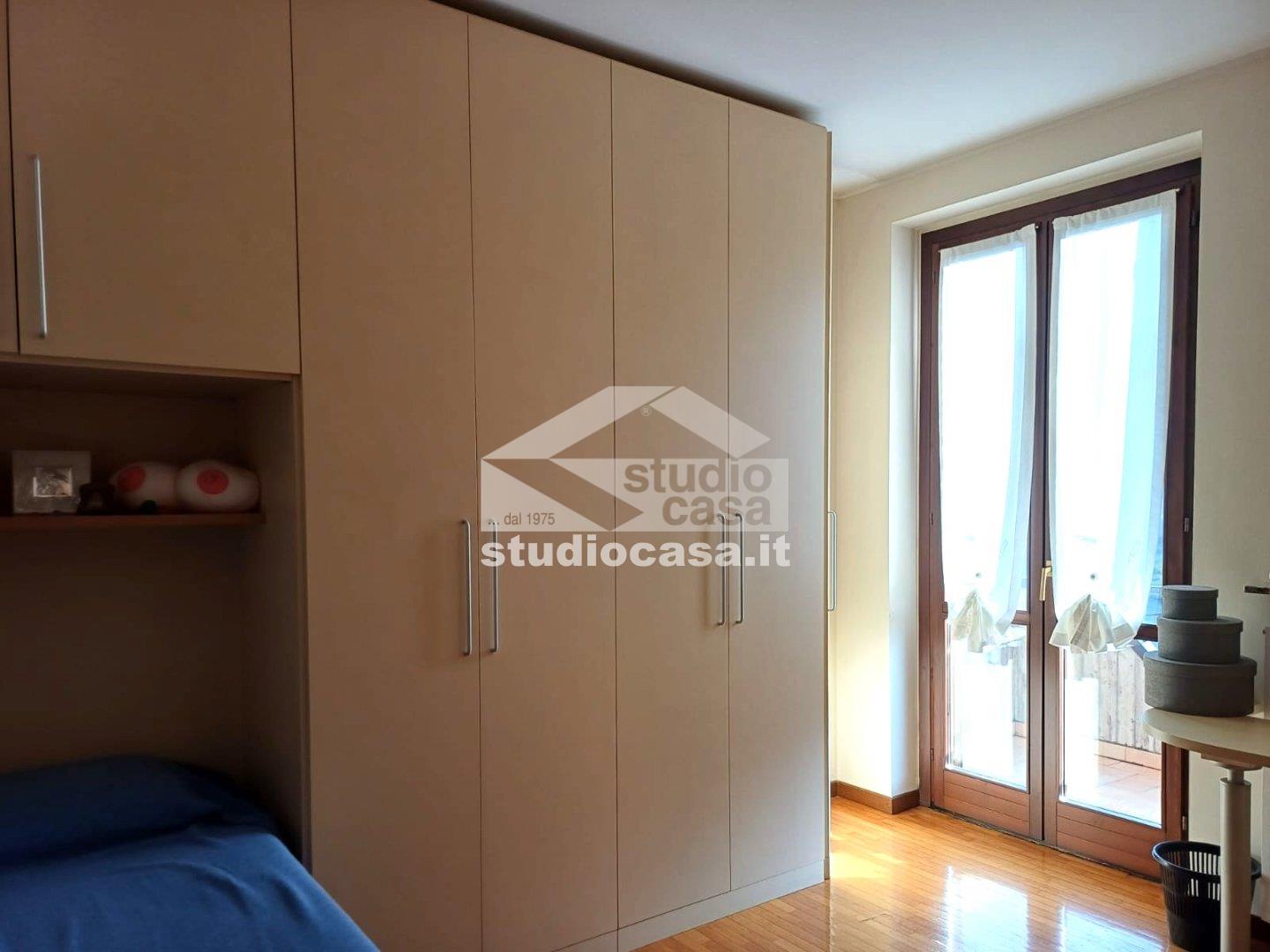 Villa a schiera di testa in vendita a Zogno