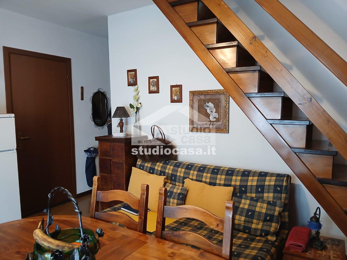 Appartamento in vendita a Costa Serina