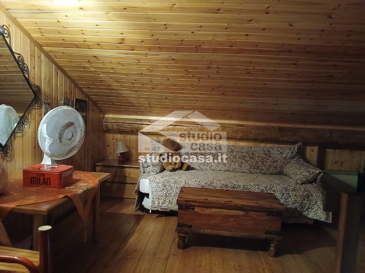 Appartamento in vendita a Costa Serina