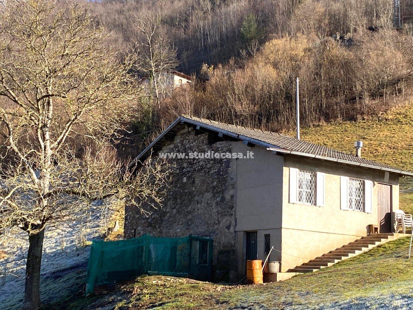 Casa Rustica in vendita a Olmo al Brembo