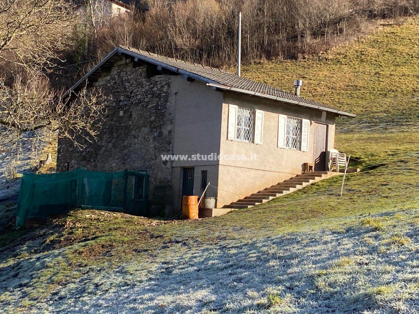 Casa Rustica in vendita a Olmo al Brembo