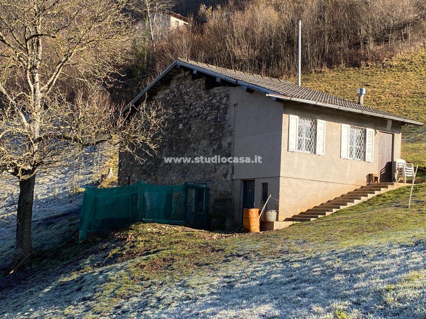 Casa Rustica in vendita a Olmo al Brembo