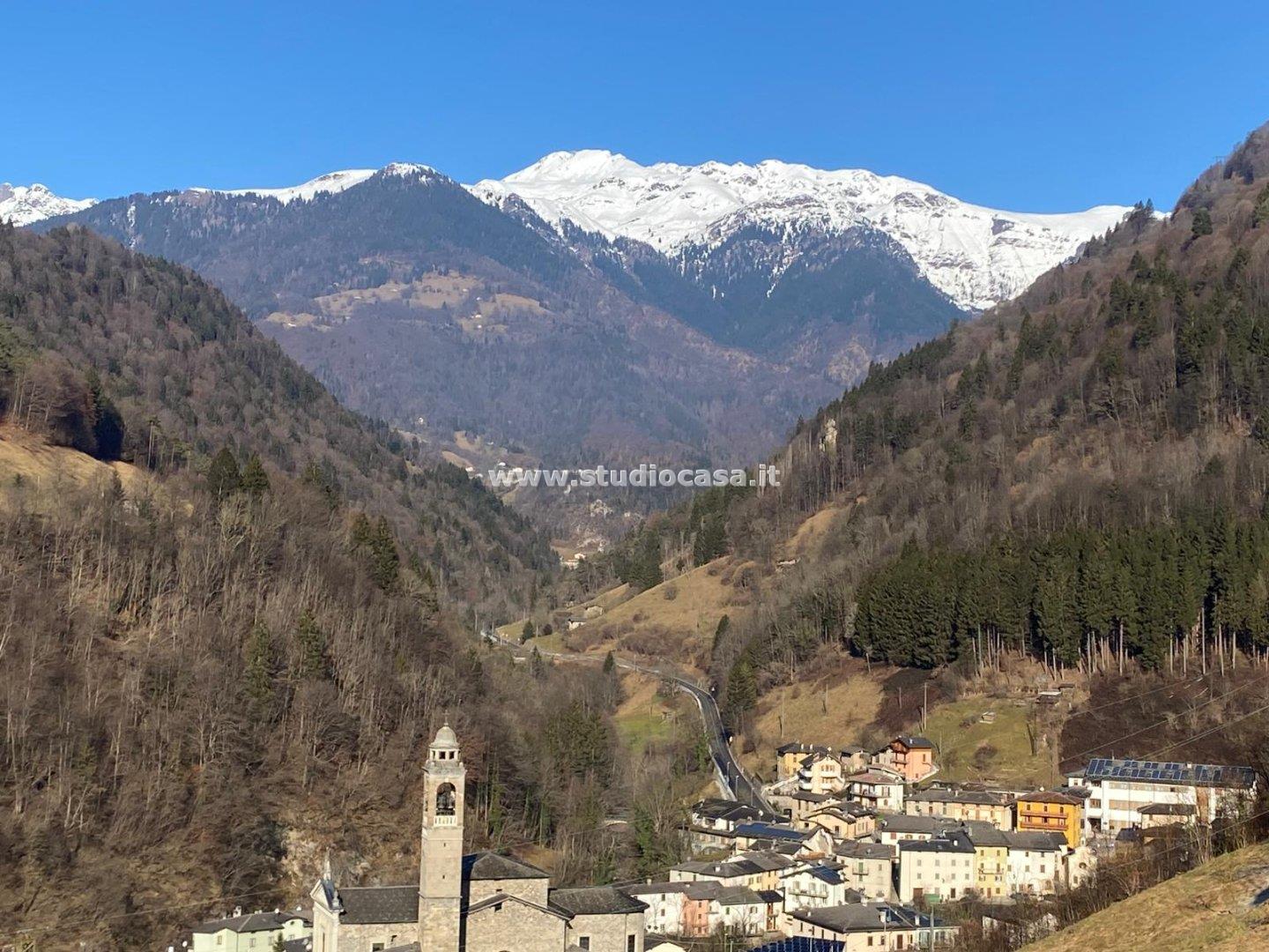 Casa Rustica in vendita a Olmo al Brembo