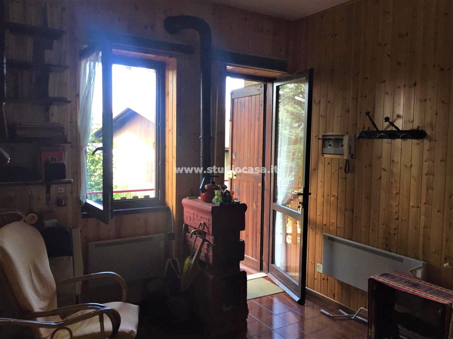 Appartamento in vendita a Costa Serina