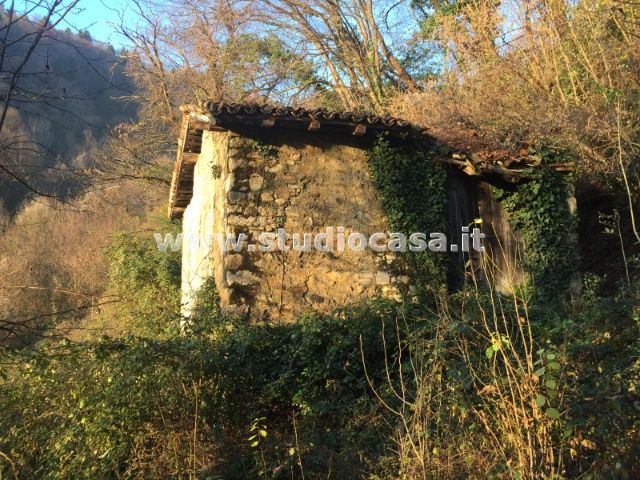 Casa Rustica in vendita a San Giovanni Bianco