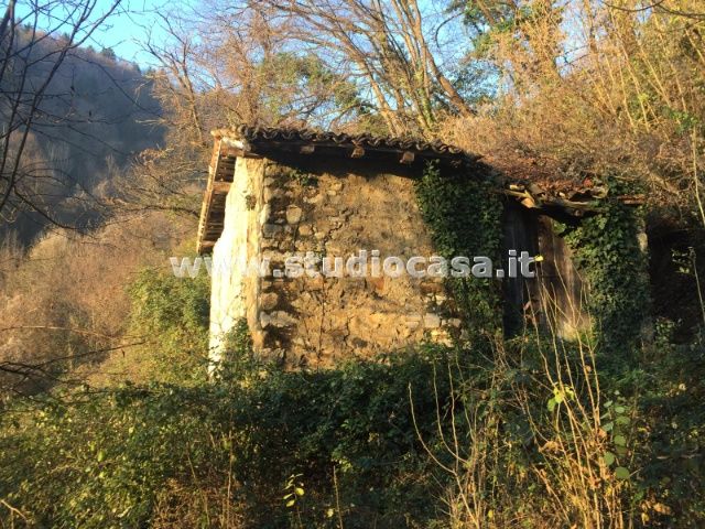Casa Rustica in vendita a San Giovanni Bianco