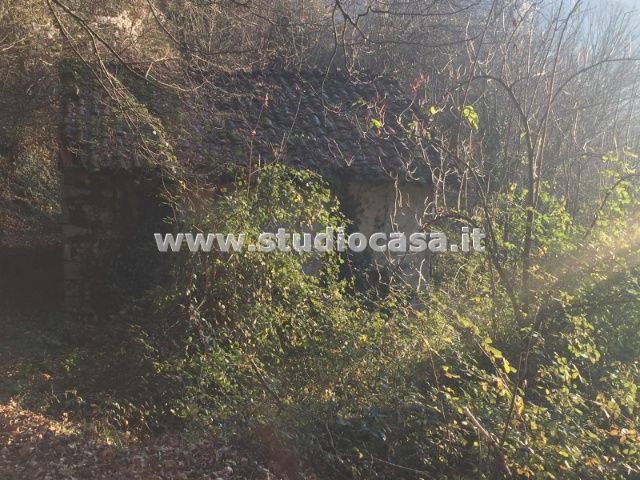 Casa Rustica in vendita a San Giovanni Bianco