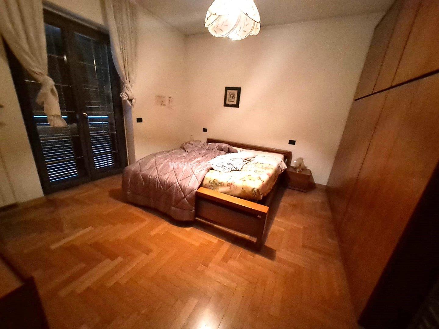 Villa Unifamiliare in vendita a Oltre il Colle