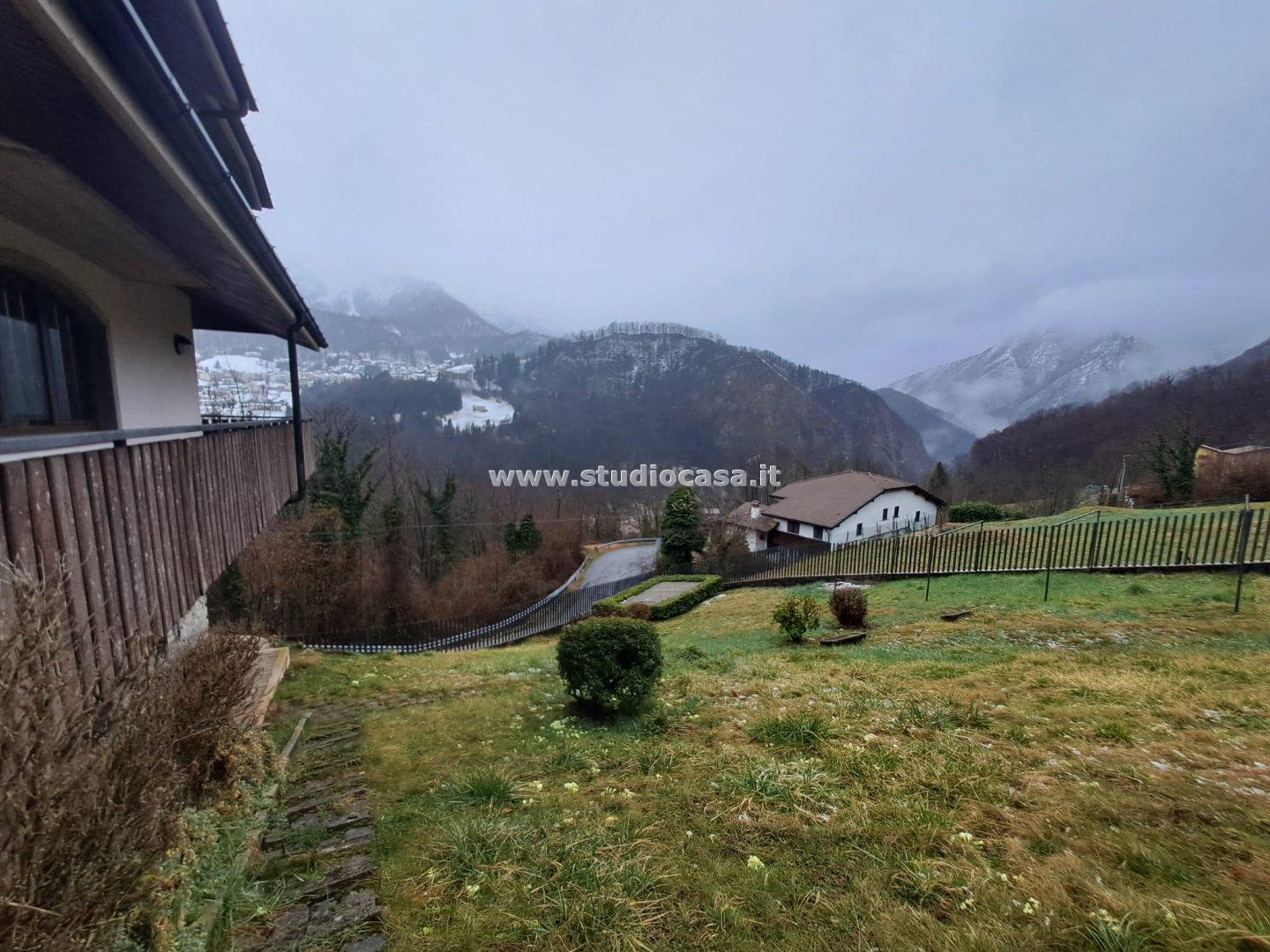 Villa Unifamiliare in vendita a Oltre il Colle