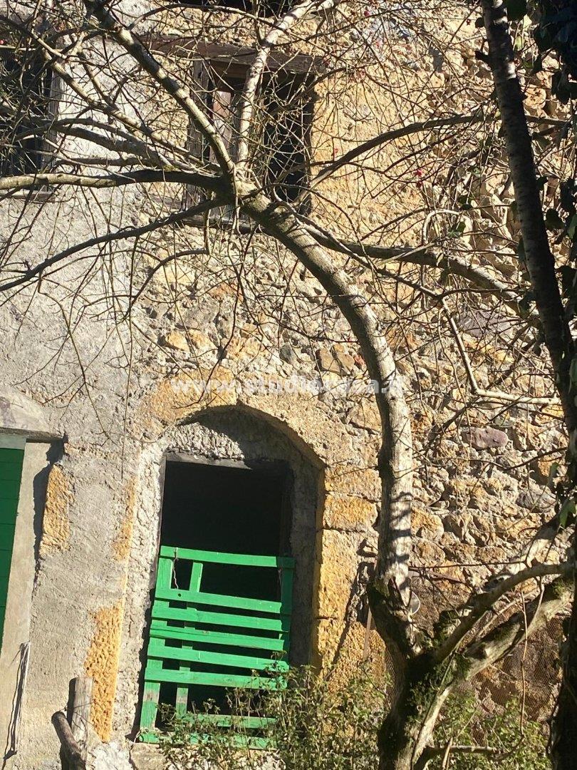 Casa Rustica in vendita a Olmo al Brembo