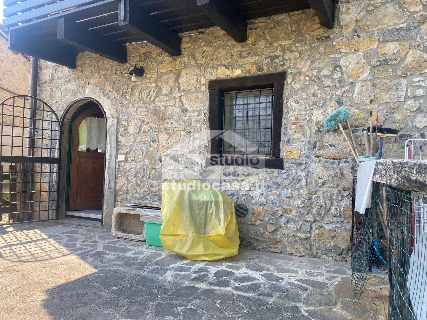 Appartamento in vendita a Costa Serina
