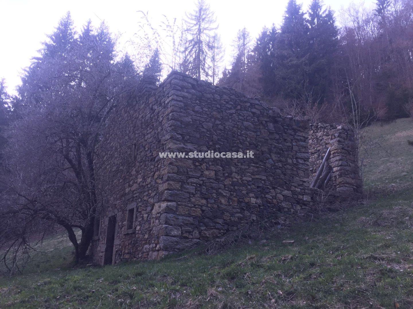 Casa Rustica in vendita a Dossena