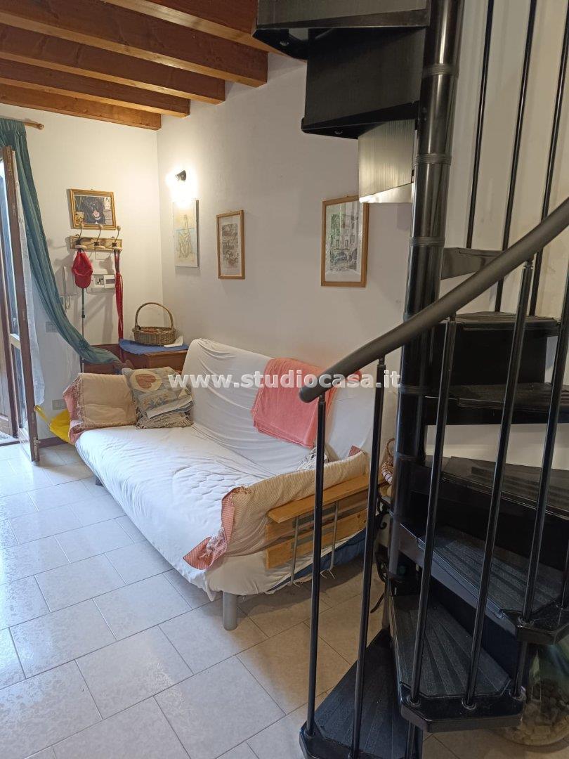 Villa a schiera in vendita a Algua