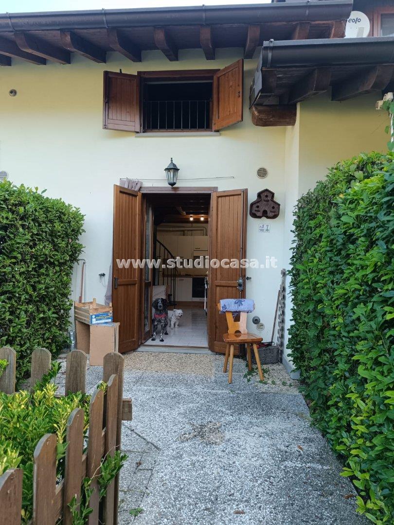 Villa a schiera in vendita a Algua