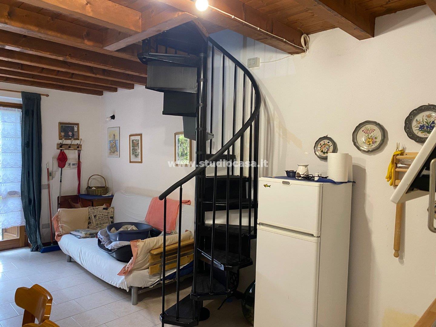 Villa a schiera in vendita a Algua