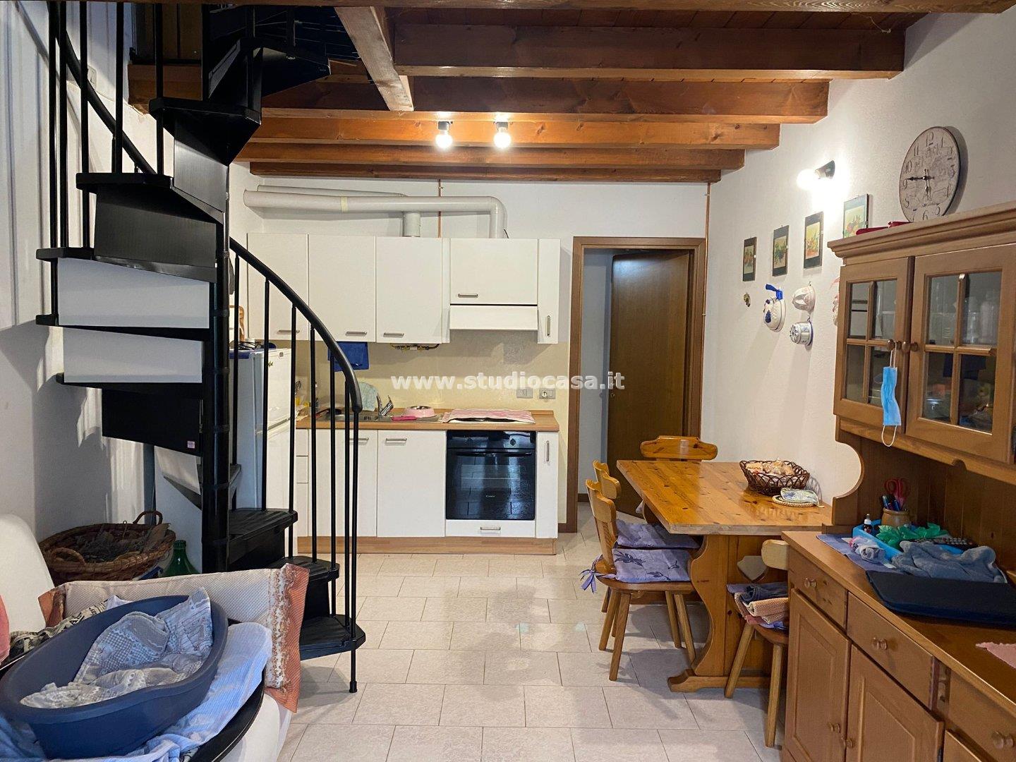 Villa a schiera in vendita a Algua