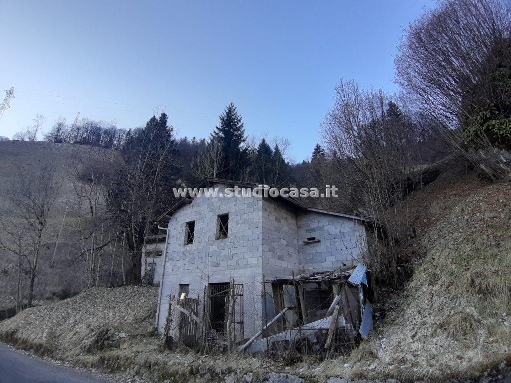 Casa Rustica in vendita a Valtorta
