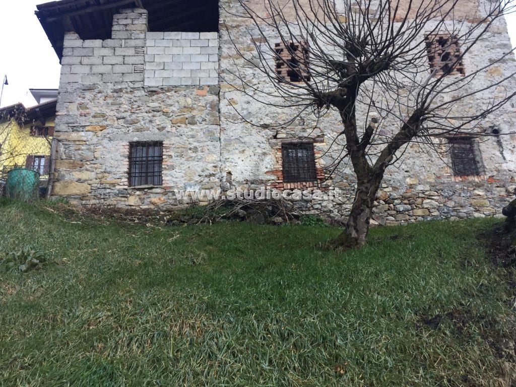 Casa Rustica in vendita a San Giovanni Bianco
