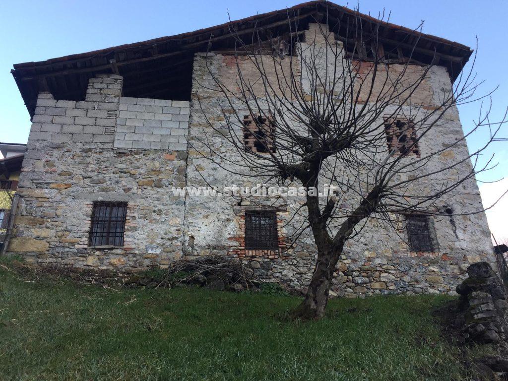 Casa Rustica in vendita a San Giovanni Bianco