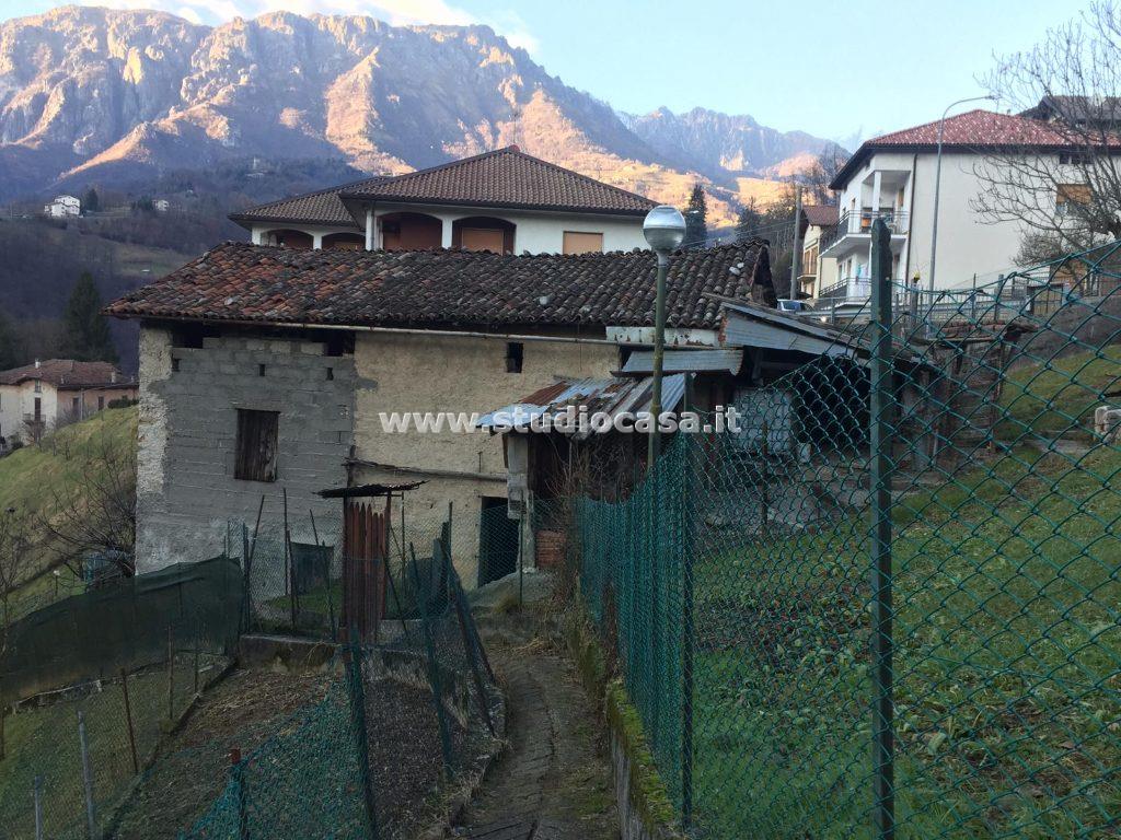 Casa Rustica in vendita a San Giovanni Bianco