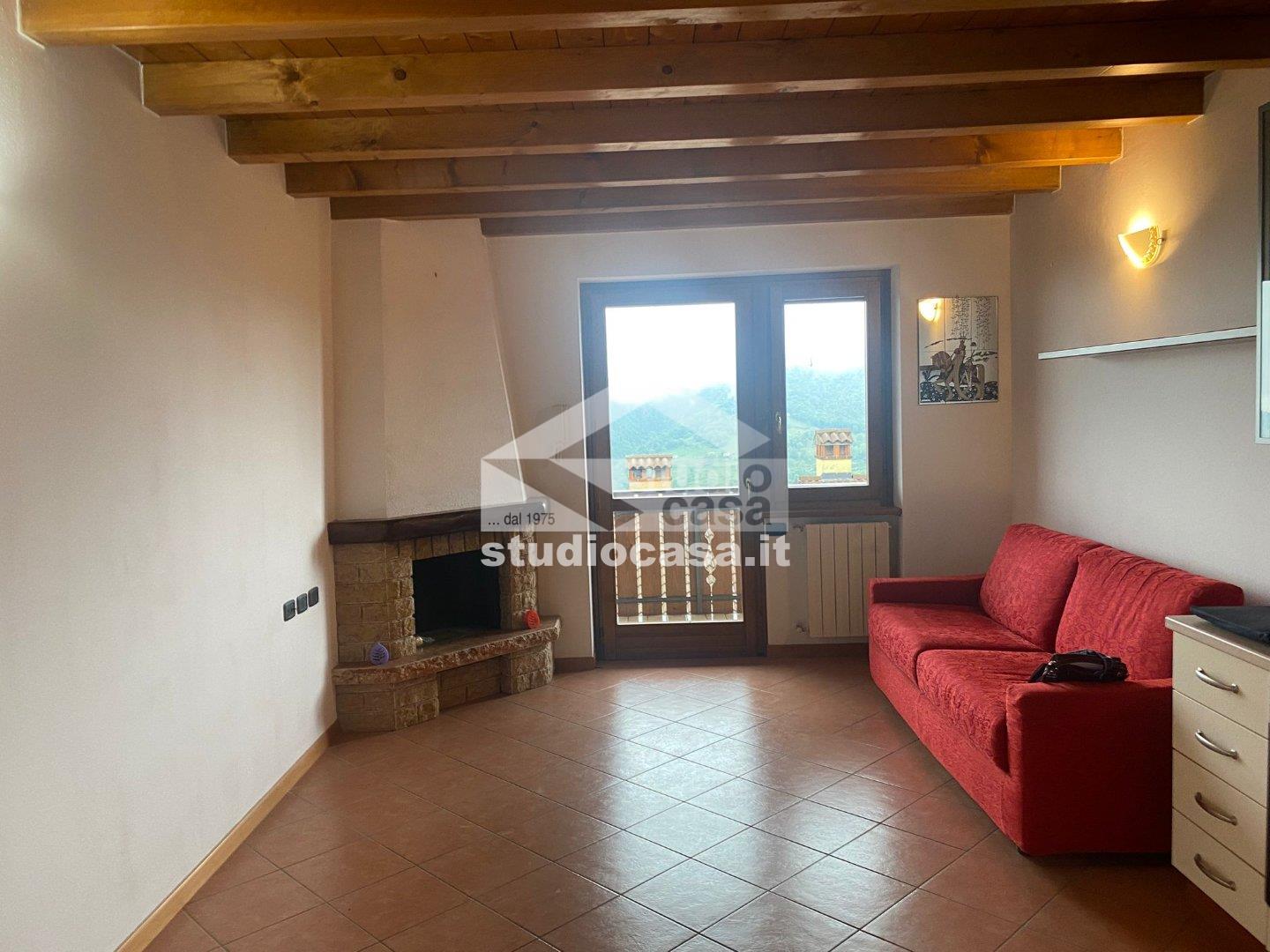 Appartamento in vendita a Costa Serina