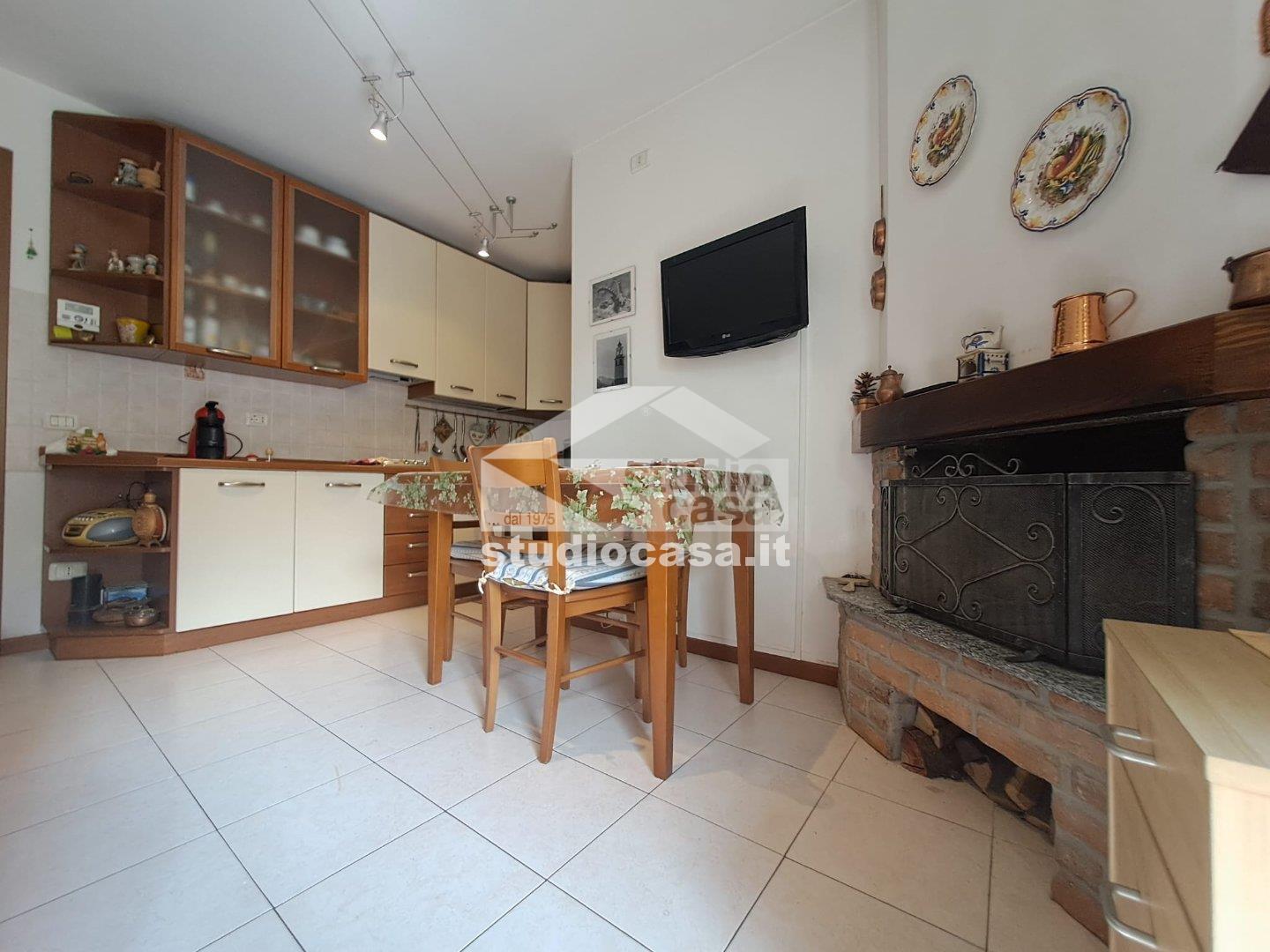 Appartamento in vendita a Cornalba