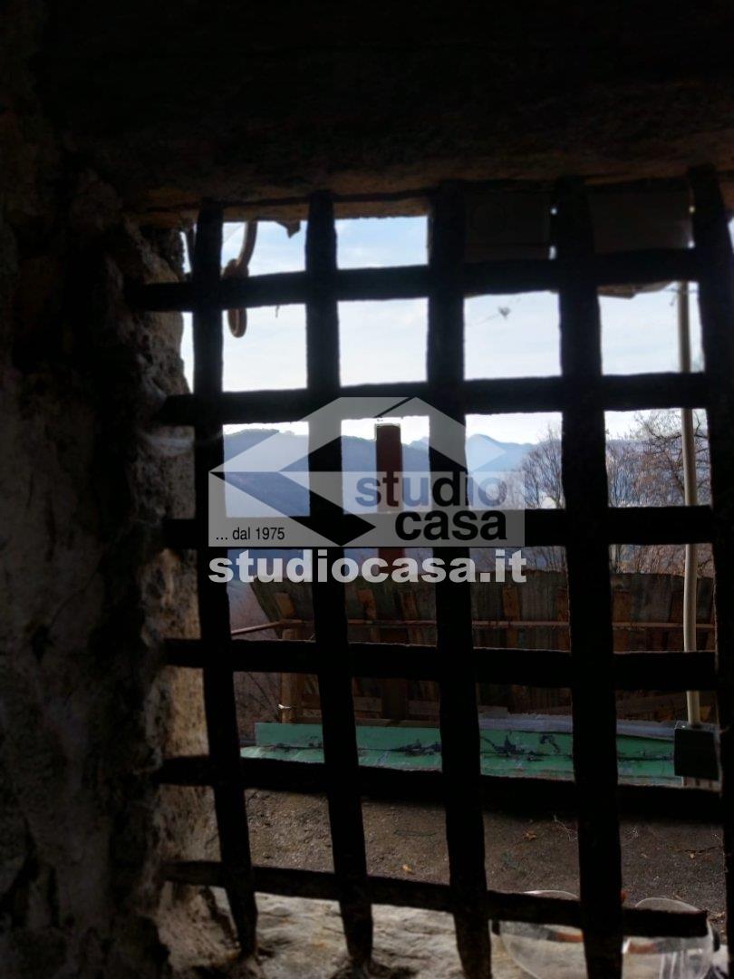 Casa Rustica in vendita a Dossena